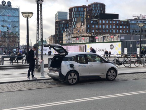 Bybiler kører sammen i én organisation Bybiler kører sammen i én organisation