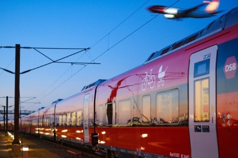 Det frste EuroCity-tog krer til Tyskland