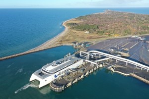 To store batterimoduler kan lagre energi til tre-fire f�rgeture